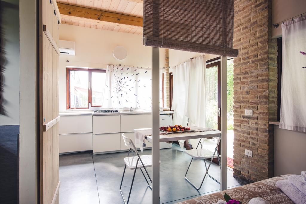 B&B I Fiori Della Cava Pesaro Buitenkant foto