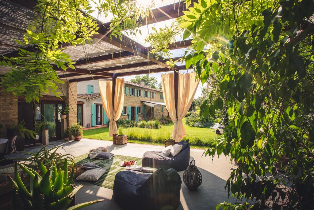 B&B I Fiori Della Cava Pesaro Buitenkant foto